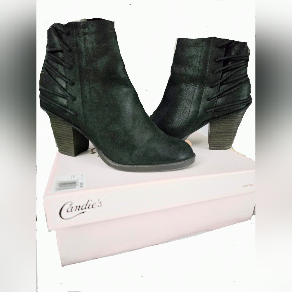 Candies black ankle boots